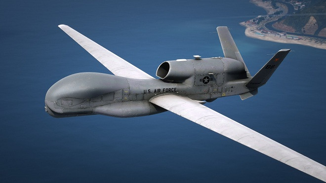 Nga điều tiêm kích chặn 2 UAV Mỹ xuất hiện gần bán đảo Crưm
